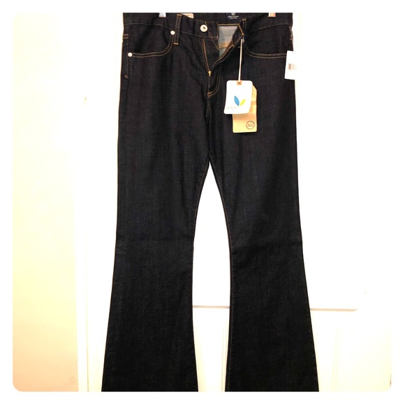 Dark Wash 70’s Bell Bottom Cut - Picture 1 of 6